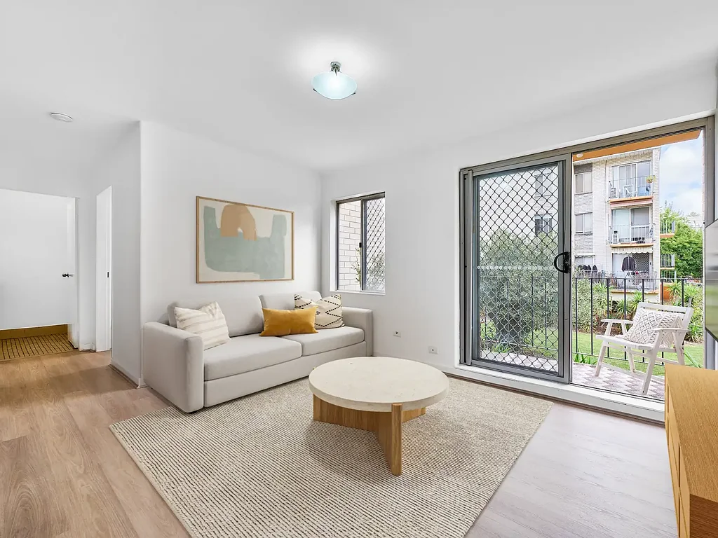 Maylands 2 Bedroom SOLD by Roxanne Armitage