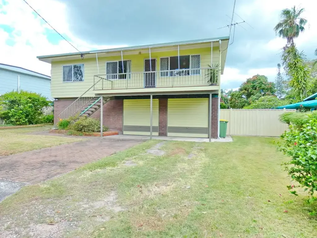 WALKING DISTANCE TO MARSDEN STATE PRIMARY SCHOOL!