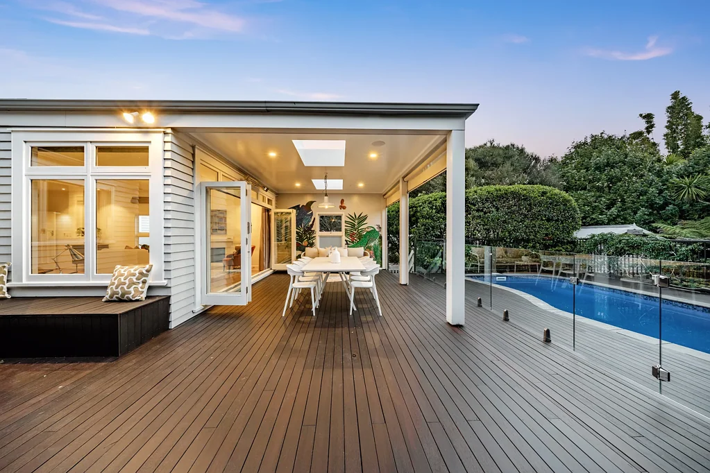 Remuera 4कमरा  Selling now - mid $3millions - DGZ
