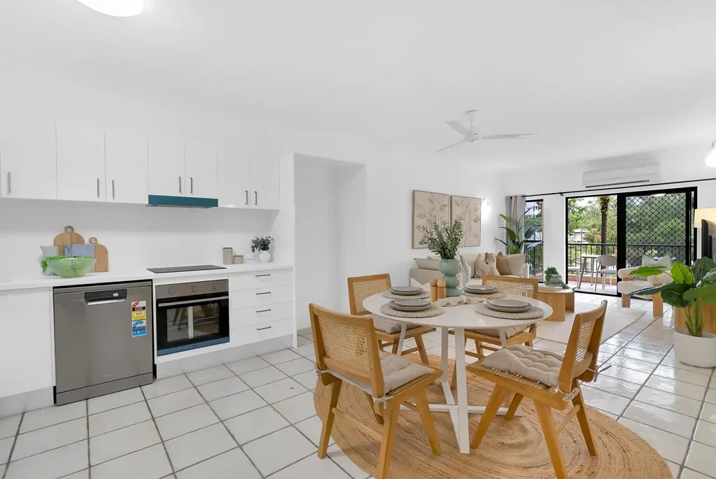 Earlville 2房  SERIOUSLY STUNNING STARTER IN BLUE-CHIP LOCATION - LIFESTYLE PERFECT
