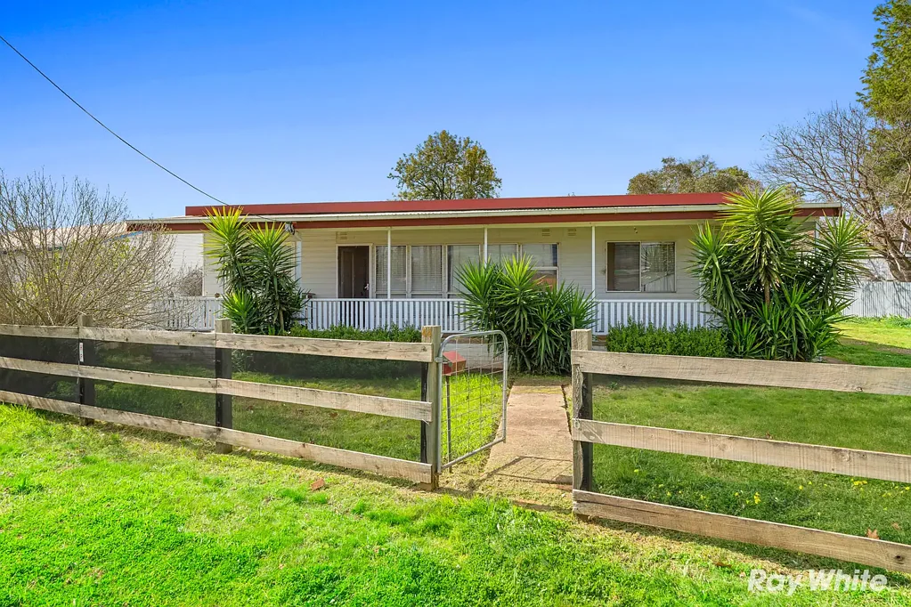 44 Lord Street, Junee, NSW 2663