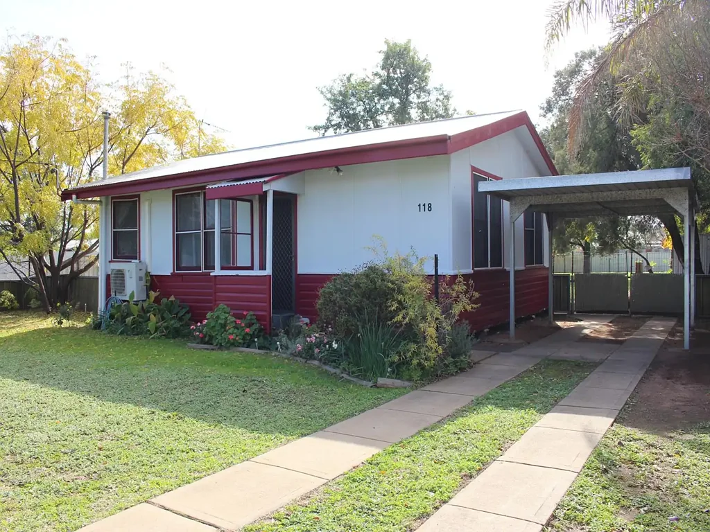 Gilgandra 3ਬੈੱਡਰੂਮ Cottage Charm