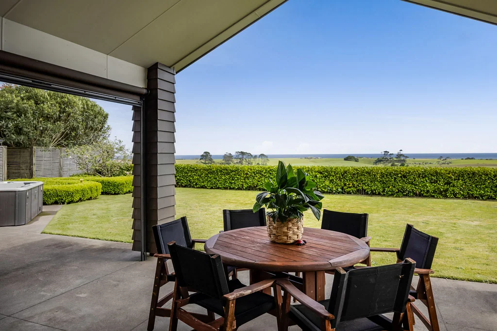 Oakura 4房  Where Modern Living Meets Rural Bliss
