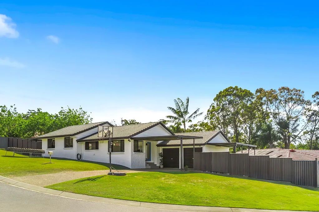 Worongary 4房  Exceptional Space, Versatility & Outdoor Living in a Quiet Cul-de-Sac