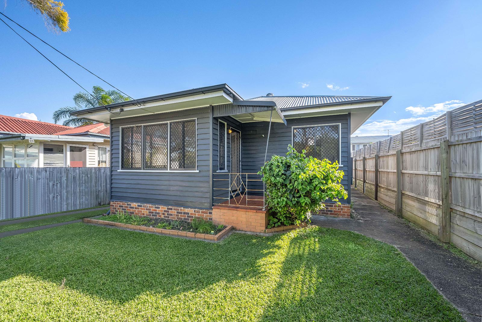 159 OXLEY AV, WOODY POINT QLD 4019, 0 habitaciones, 0 baños, House