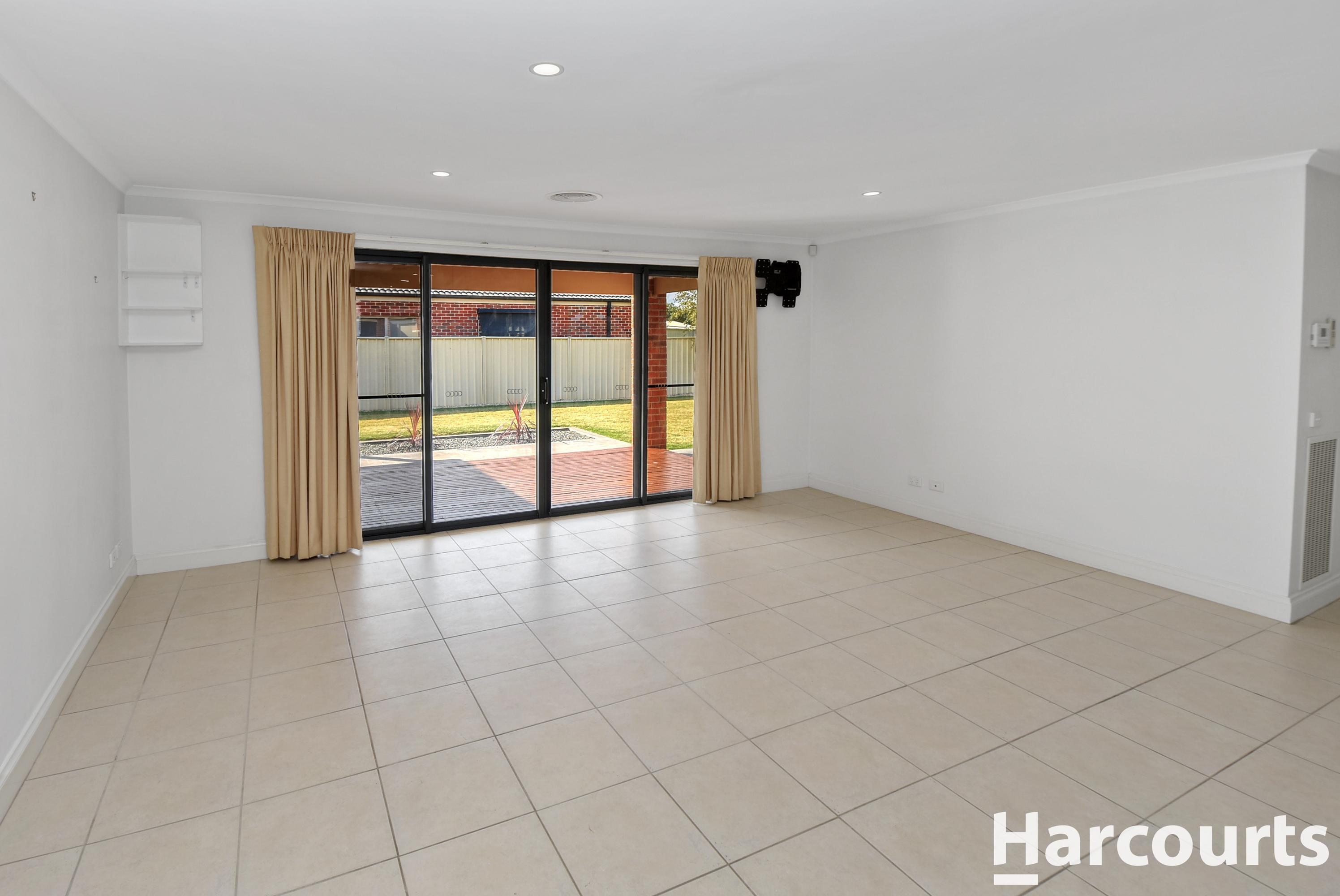 49 HILLARY ST, HORSHAM VIC 3400, 0房, 0浴, House