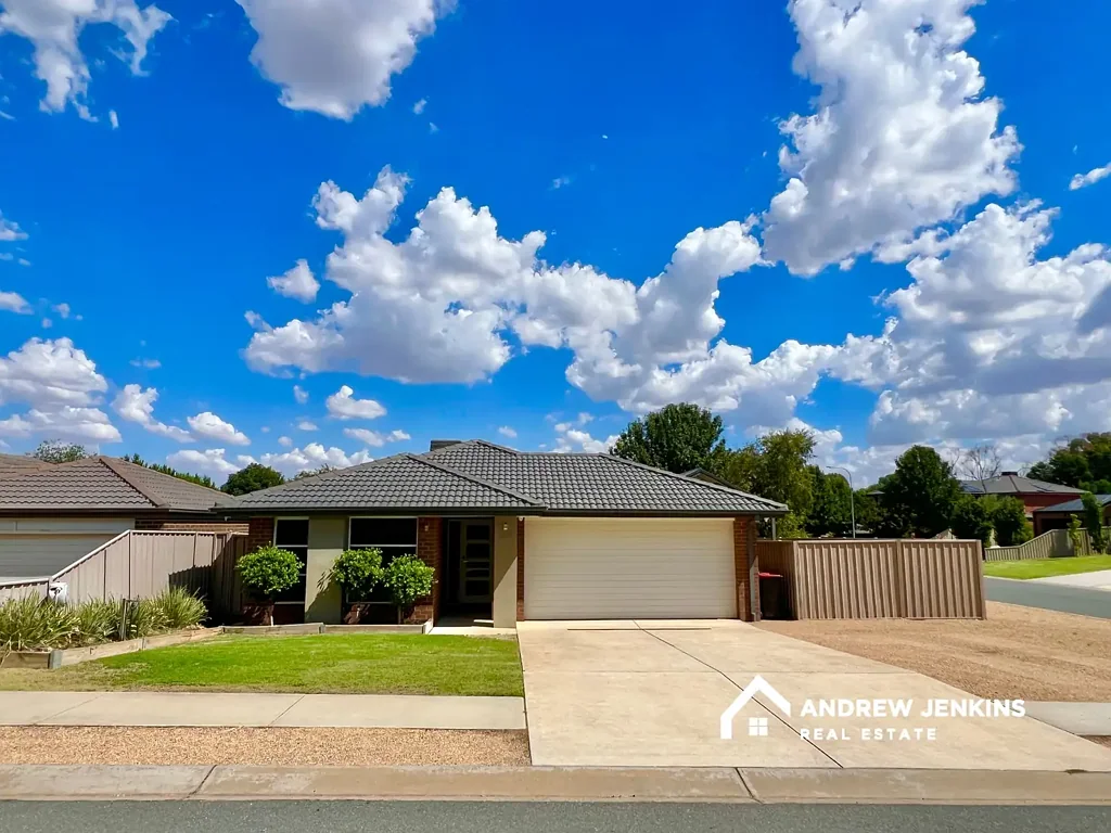 Barooga 4 Bedroom Exceptional Family Home in Prime Barooga Location