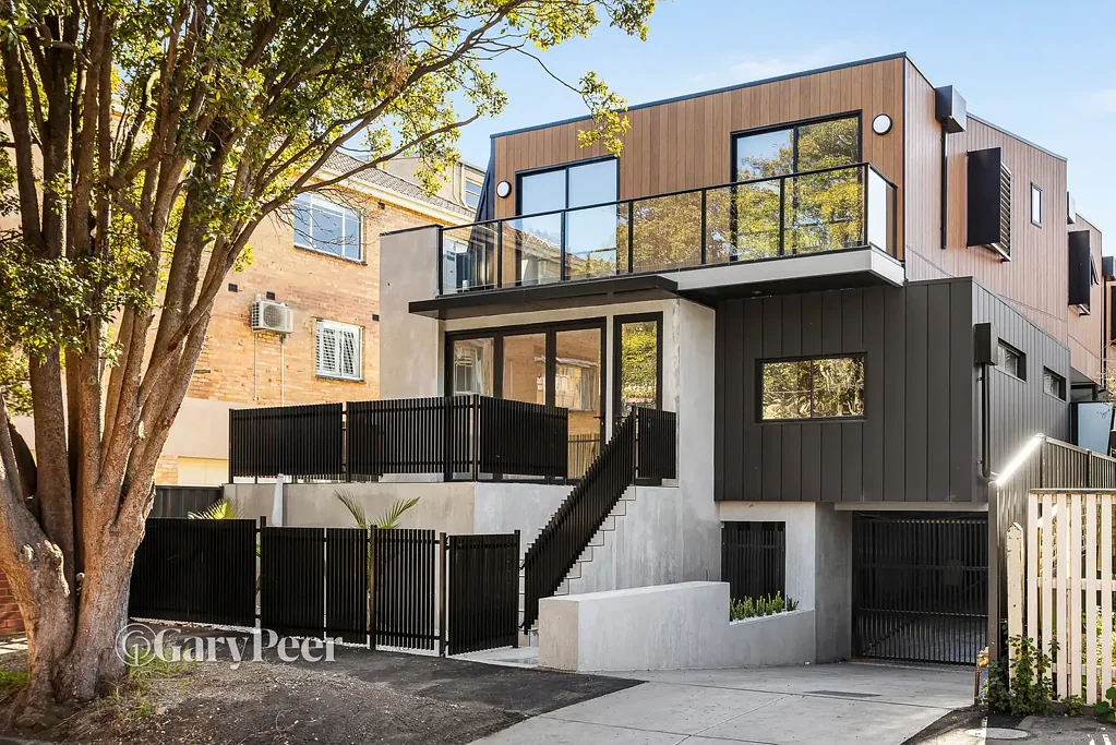 St Kilda East 3침실 Modern luxury in a prime position