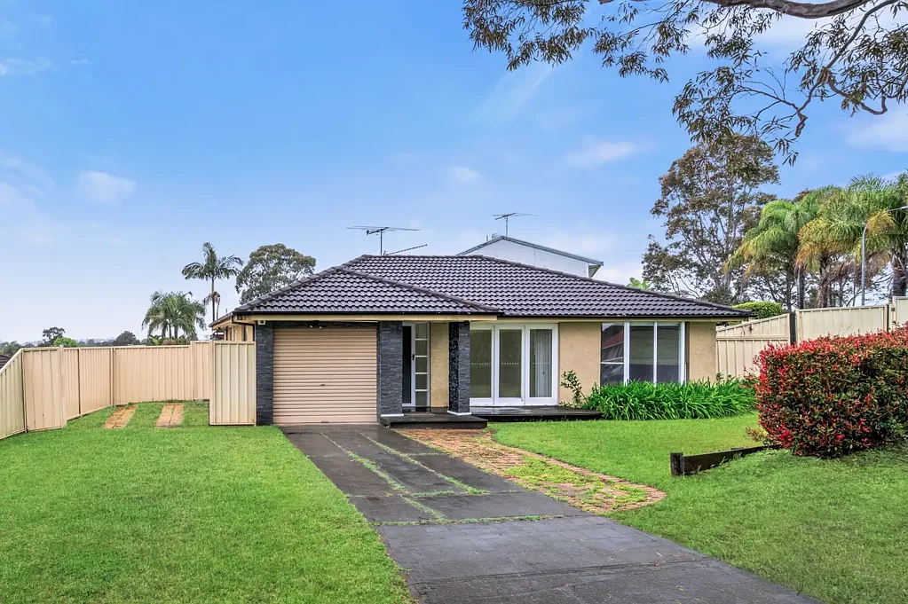 29 Falstaff Place, Rosemeadow, NSW 2560