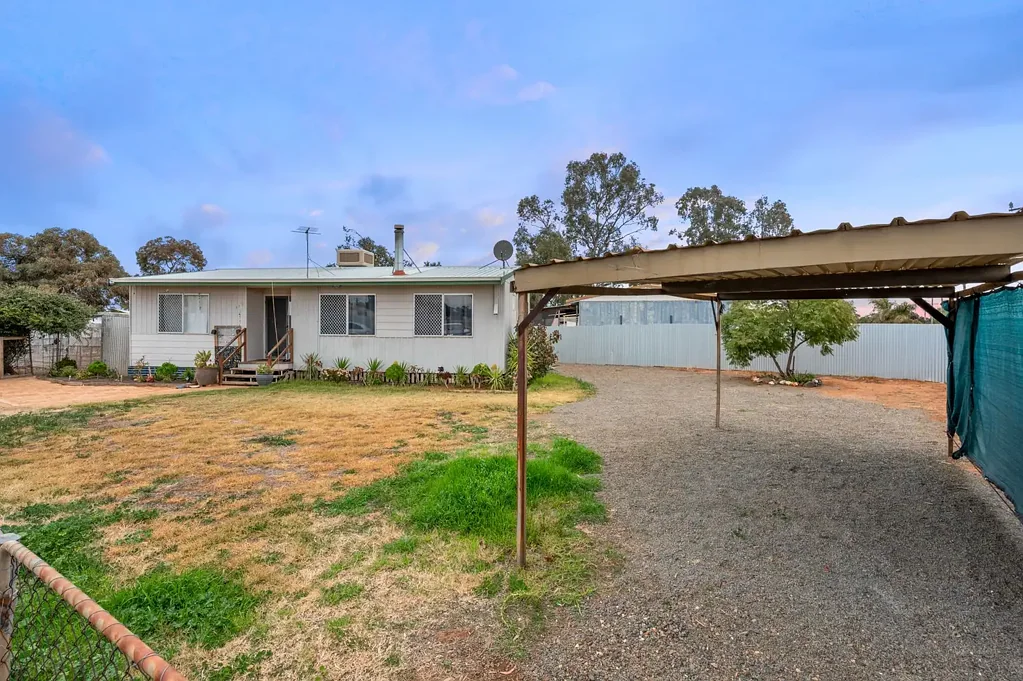 115 Sylvester Street, Coolgardie, WA 6429