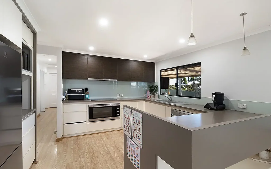 Bulgarra 3침실 Elevated Entertaining & Renovated Comfort in Sought-After Bulgarra