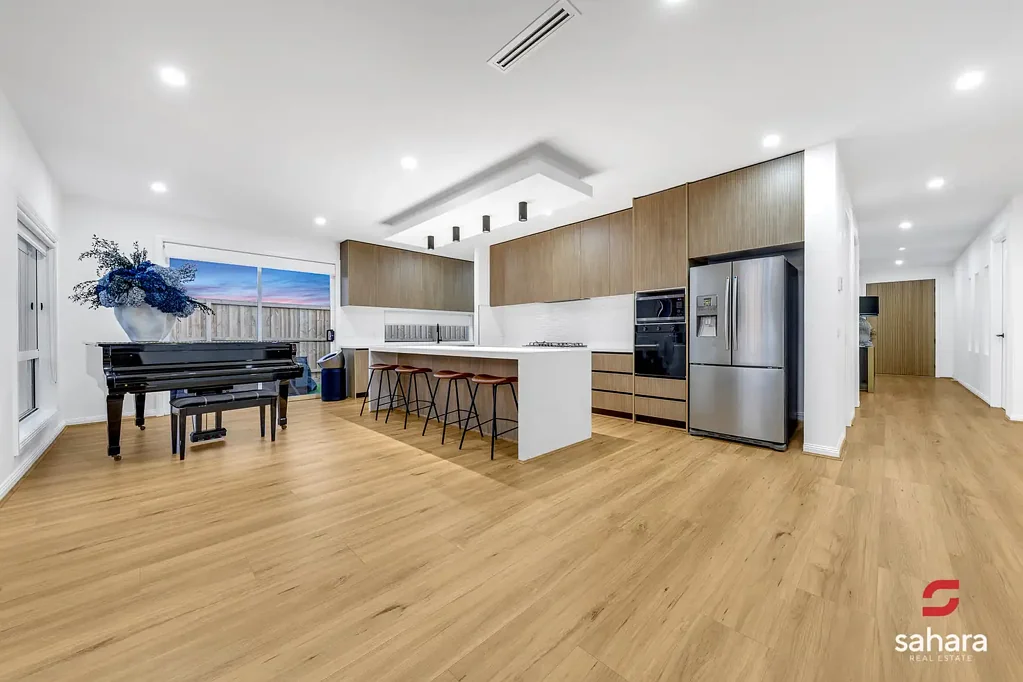 2 Lucania Crescent, Tarneit, VIC 3029, 4 slaapkamers, 3 badkamers, House