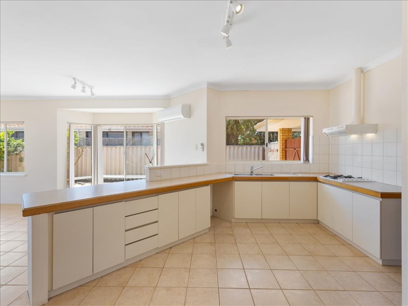 19 WHITECLIFFE SQ, ILUKA WA 6028, 0 habitaciones, 0 baños, House