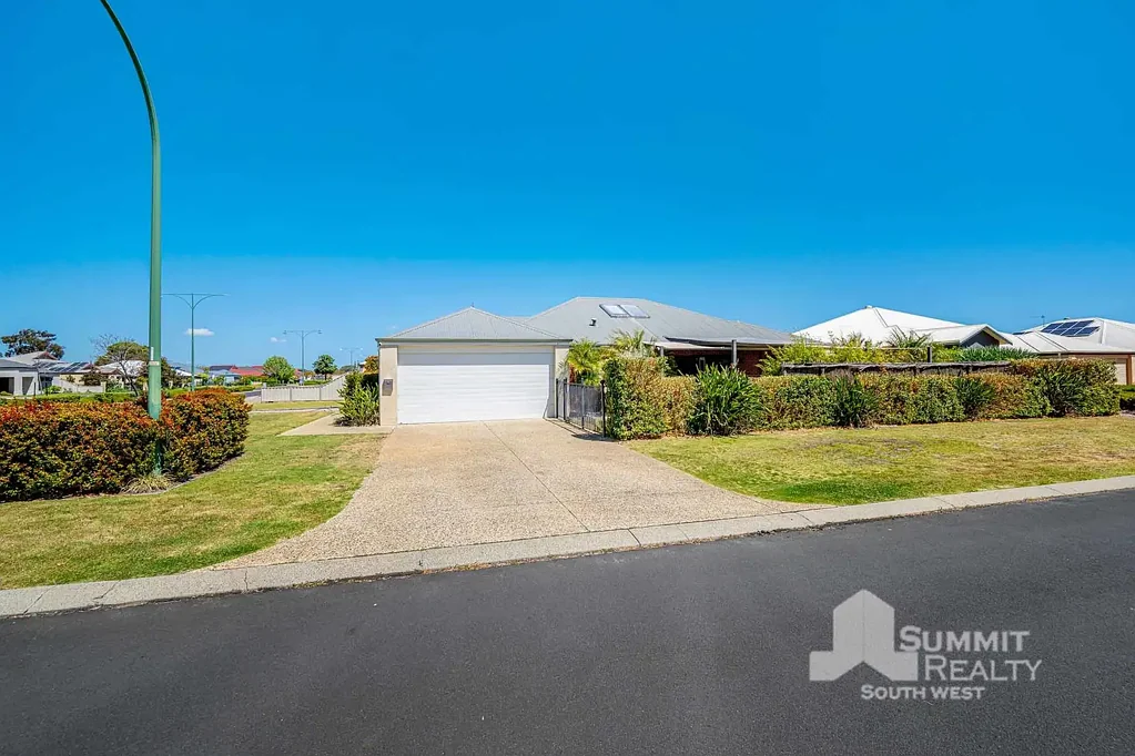 1 Sapphire Brace, Australind, WA 6233