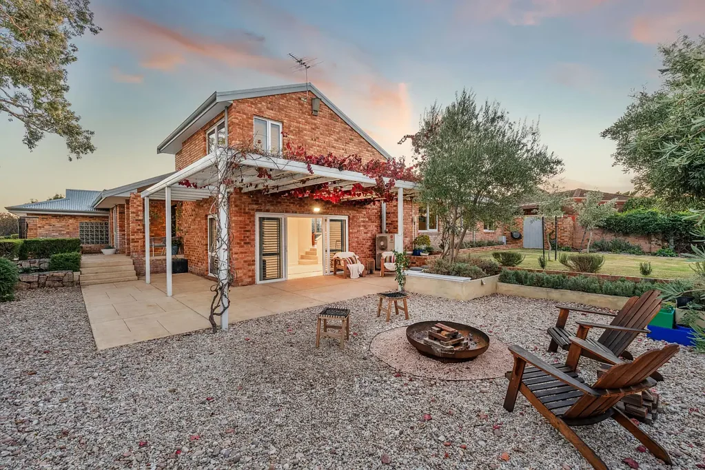 Carine 4બેડરૂમ UNDER OFFER! UNDER OOFER!