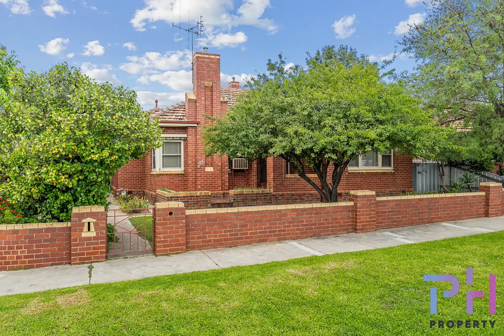 Flora Hill 3房  Timeless Charm with Exceptional Potential