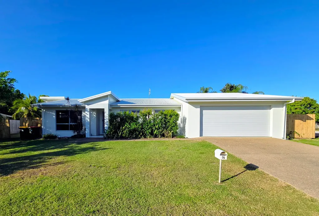 Balgal Beach 4 Slaapkamer Investor Opportunity: 4 Bedroom Home In Balgal Beach