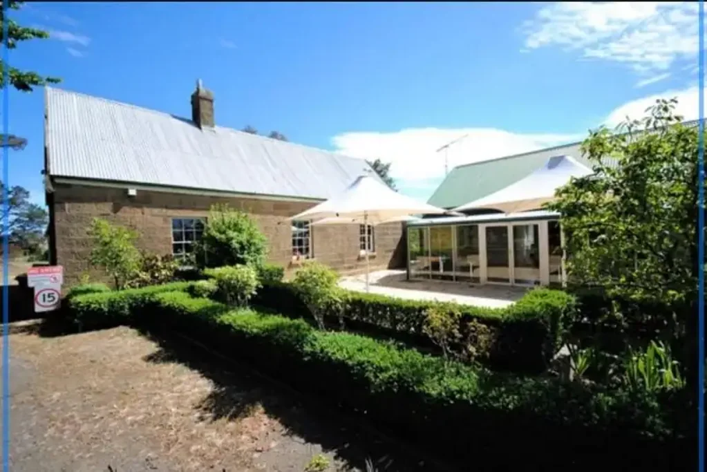 Oatlands 6 Bedroom Iconic property investment opportunity in the heart of Oatlands.