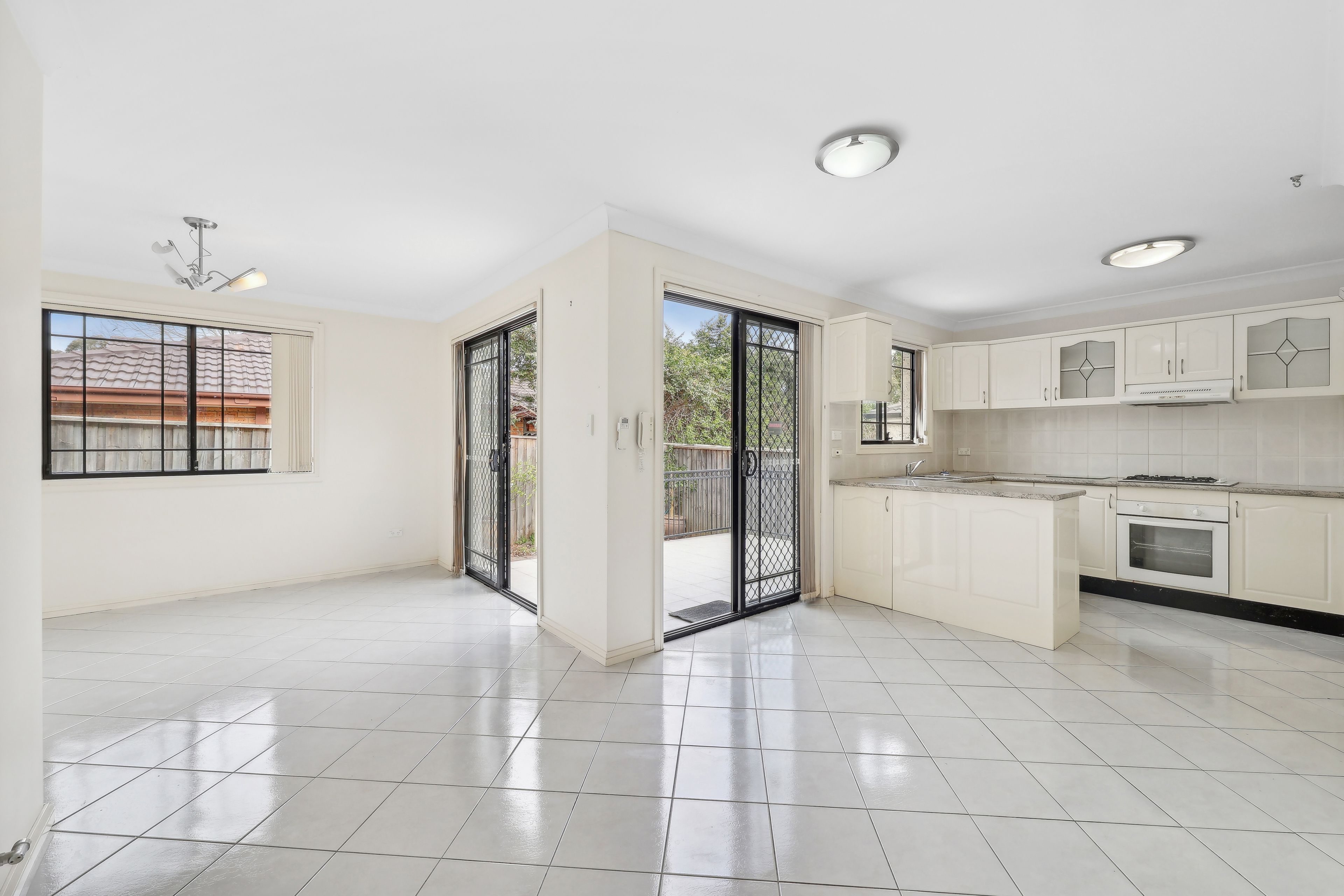 250 HARROW RD, GLENFIELD NSW 2167, 0 Kuwarto, 0 Banyo, Townhouse