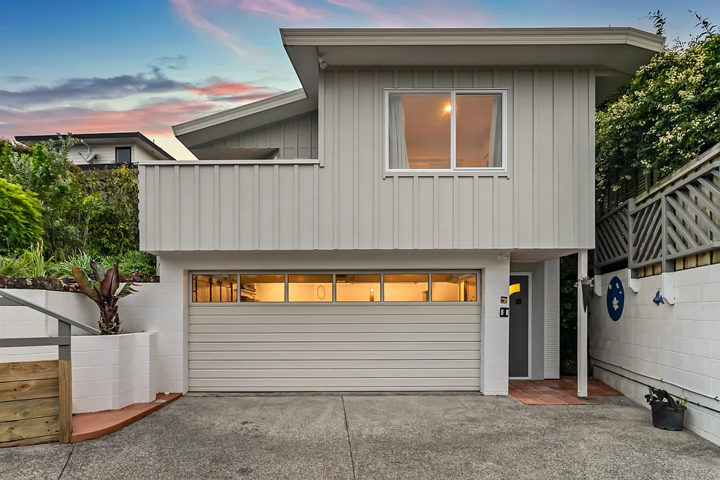 2/3 Tiri View Place, Waiake, North Shore City, Auckland