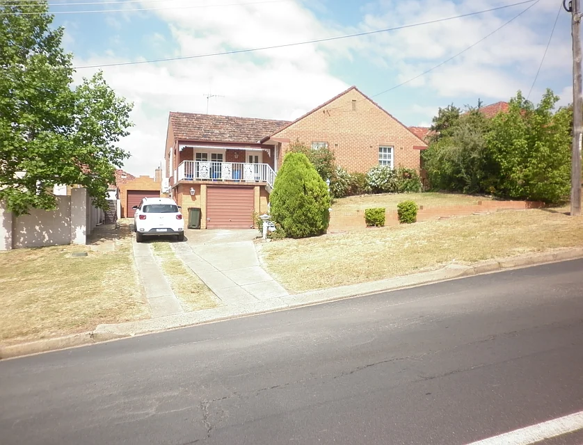 246 Lambert Street, West Bathurst, Central Tablelands, 3 침실, 1 욕실, House