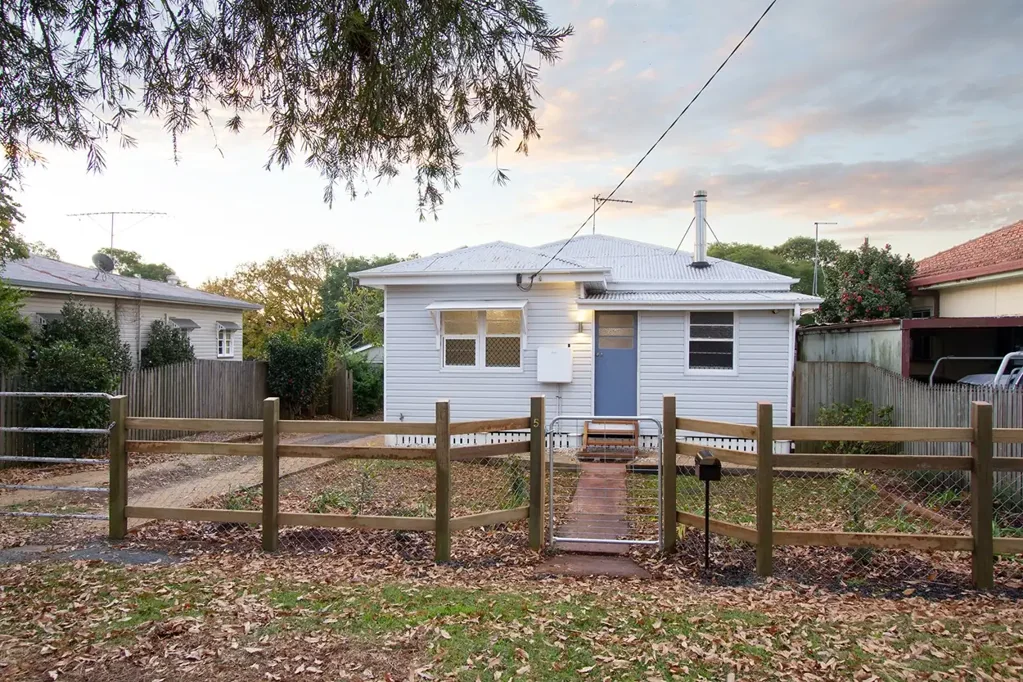 Wilsonton 3房 翻新过的1930年代小屋 Renovated 1930s Cottage