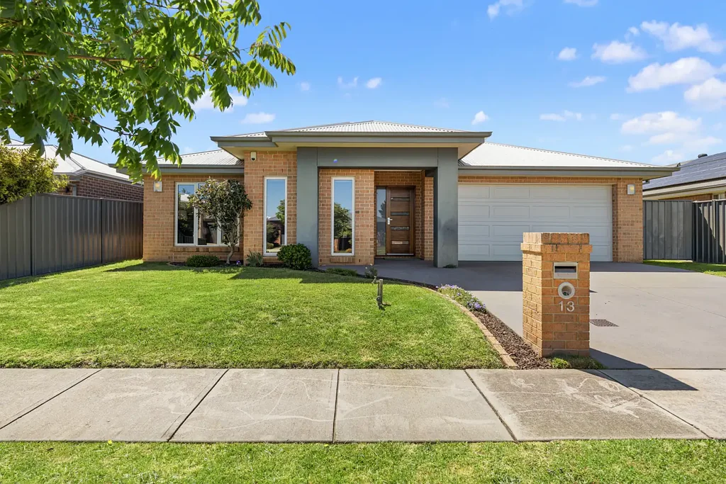 13 Relph Avenue, Sale, VIC 3850