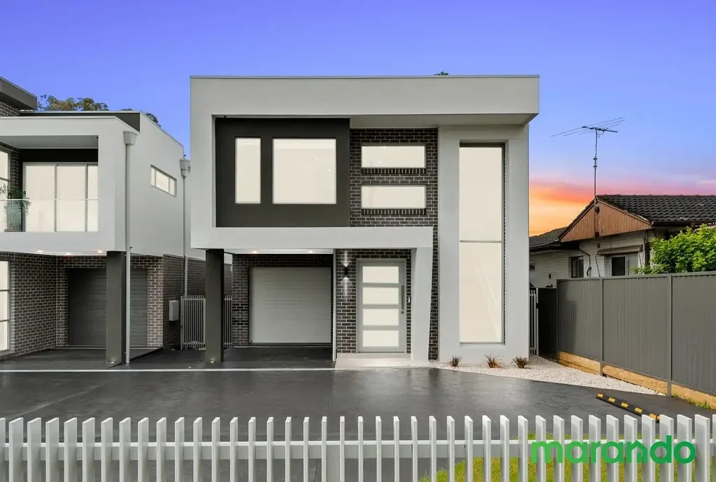 Smithfield 6 Bedroom HOUSE PLUS GRANNY FLAT