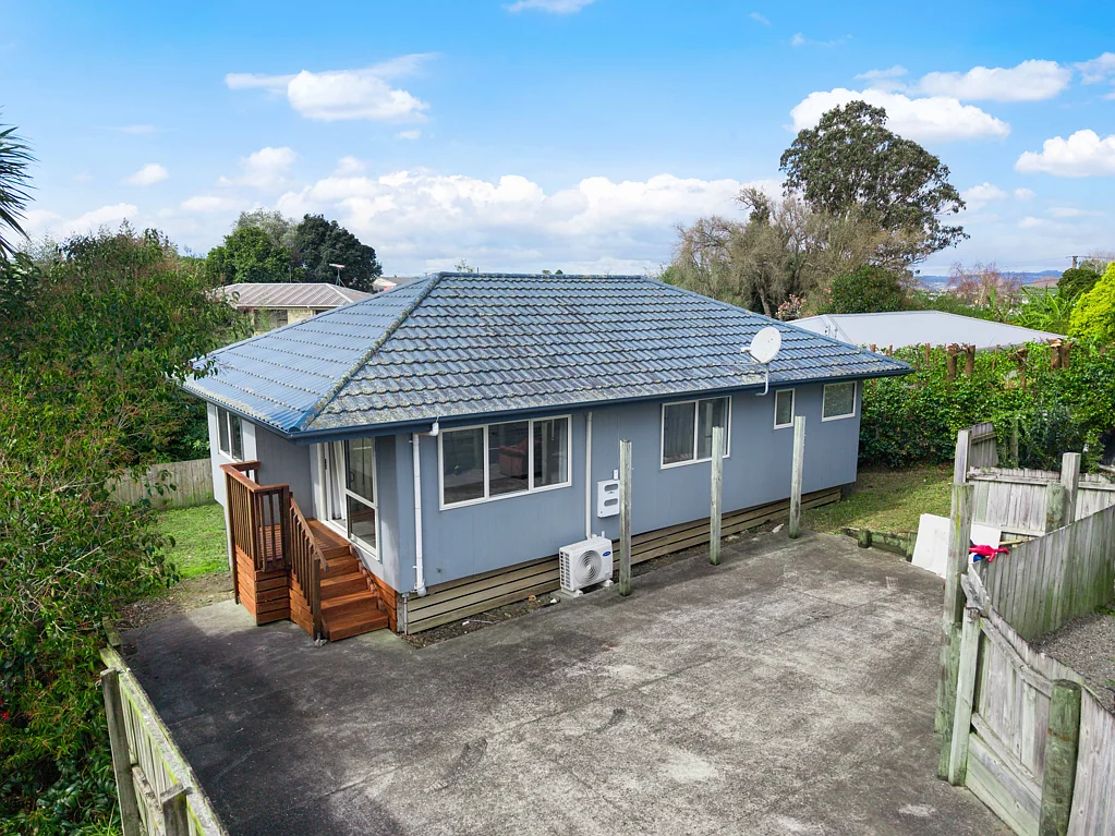 Manurewa 3ห้องนอน Owners want to buy a farm! The home must go!