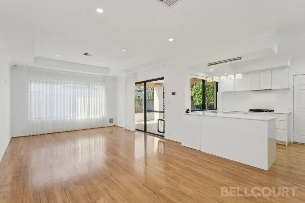4x2 House in a Quiet, Convenient Yokine Location!