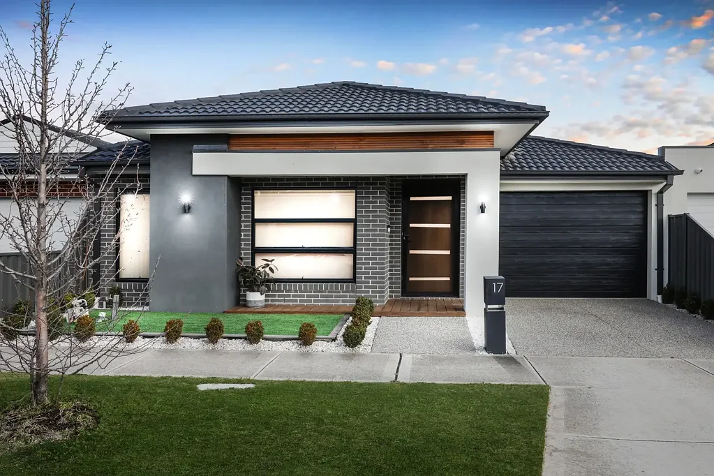 17 Regalla Drive, Greenvale, VIC 3059