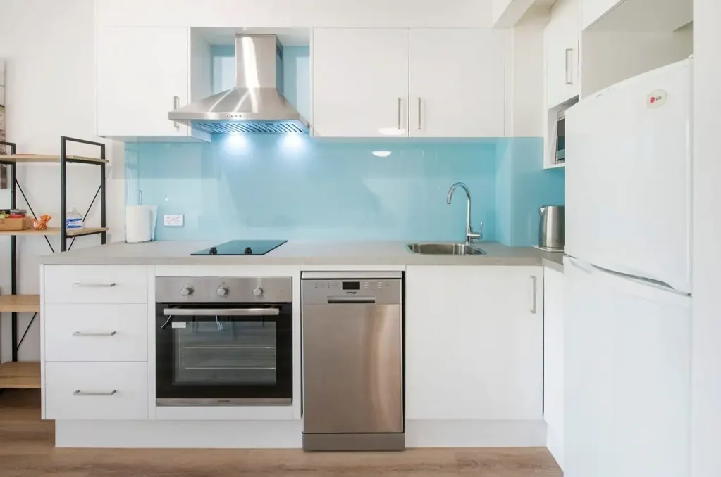 Luxury Resort Style Living -  Fully Furnished Unit in the Heart of  Surfers Paradise