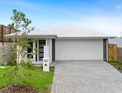 15 Midnight Crescent, Spring Mountain, QLD 4300, 4房, 2浴, House