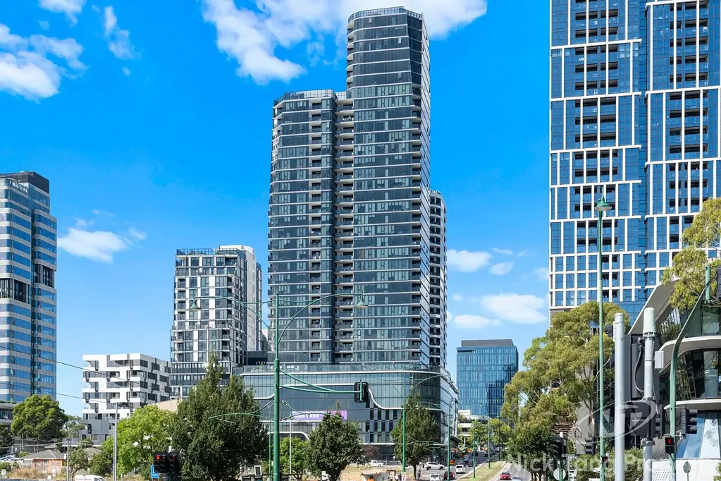 Luxury 17th-Floor Living in the Heart of Box Hill