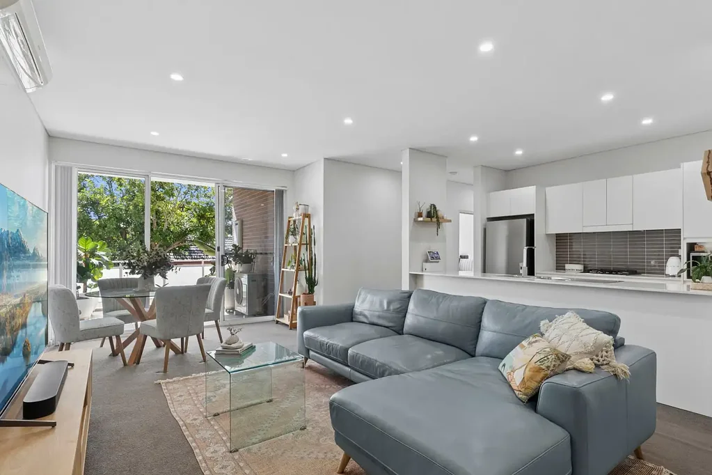 Helensburgh 2房 Helensburgh 中心的现代公寓生活 Modern Apartment Living in the Heart of Helensburgh