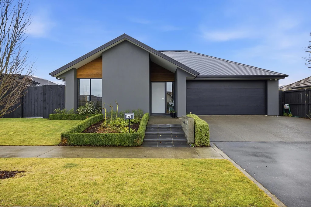 Rolleston 3Zimmer Where modern elegance meets family living