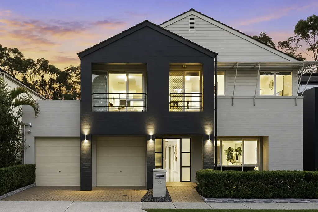 Newington 4房  Prime park front position on the tree-lined Boulevard