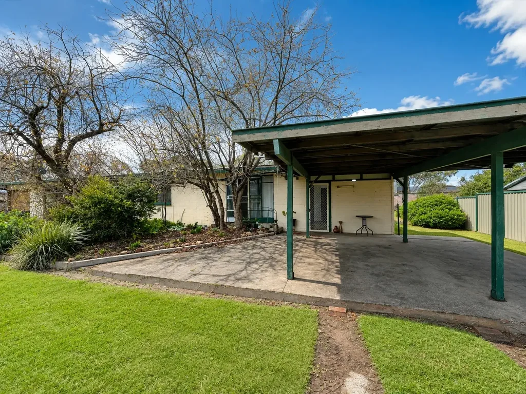 CONVENIANT LOW MAINTENANCE LIVING