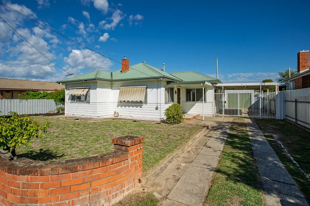 501 Danes Street, Lavington, NSW 2641
