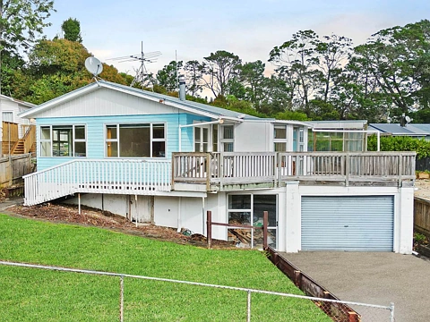 Birkdale 4房  Deceased Estate – Prime Birkdale Opportunity w...