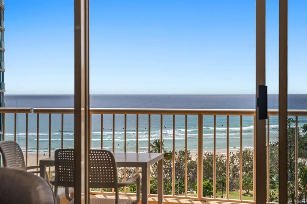 Tweed Heads 2房  Sip, Surf, and Soak Up Greenmount Views