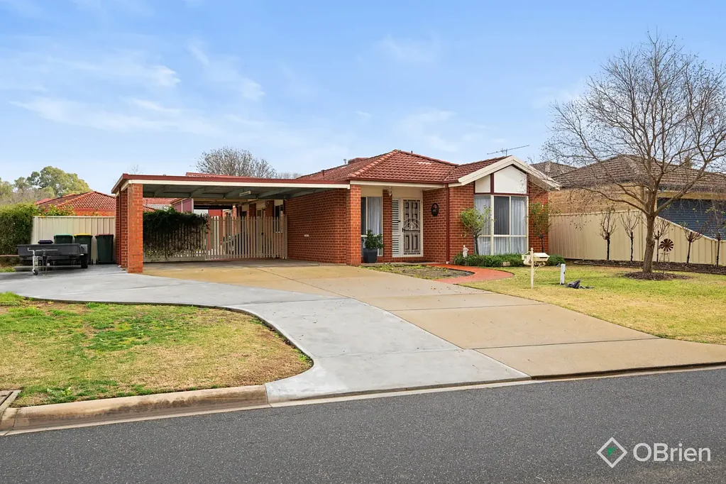 Wangaratta 4房  A Pristine Family Home in a Sought-After Location