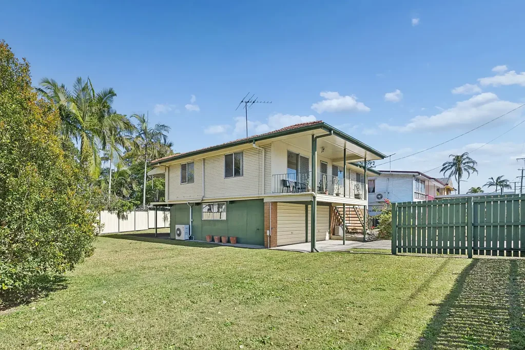Sunnybank 3房 Sunnybank绝佳生活机会 Must sold sold / AUCTION IF NOT SOLD PRIOR