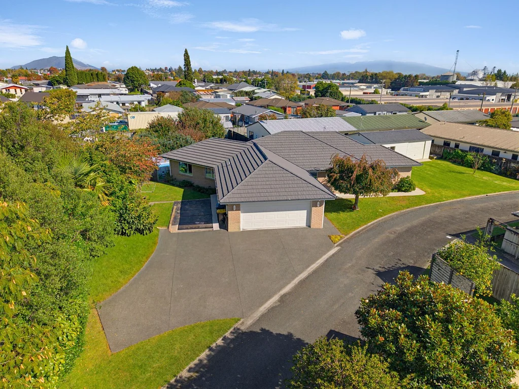 Te Awamutu 4બેડરૂમ Generous Family Living, Private Location!