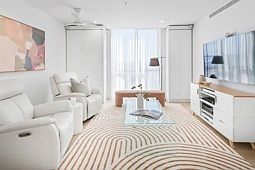 110/18 Chelsea Avenue, Broadbeach