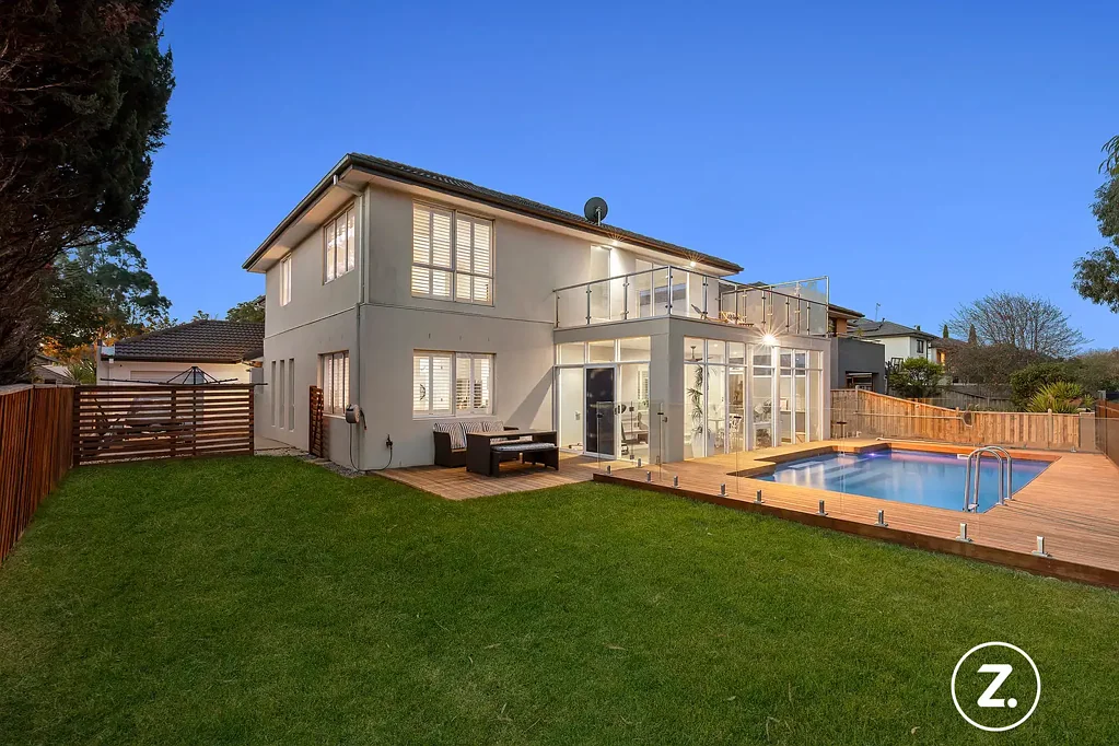 Point Cook 7침실 Prestigious Golf Course Living on Approximately 716m²