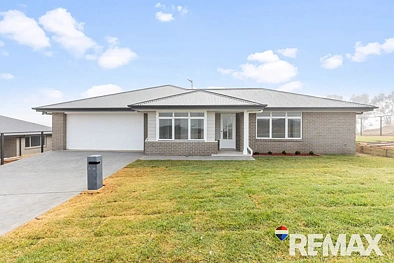 Junee 4Zimmer Brand New Luxury Living
