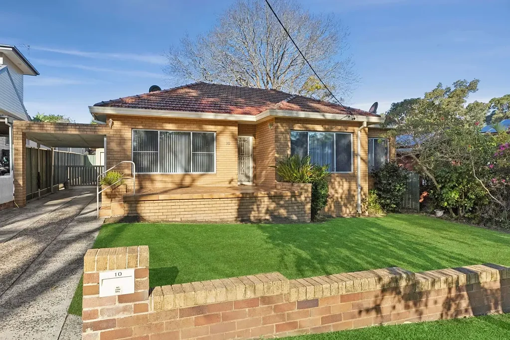 Gymea 4房 位于 Gymea 黄金地段的宽敞单层家庭住宅 Spacious Single-Level Family Home in a Prime Gymea Location