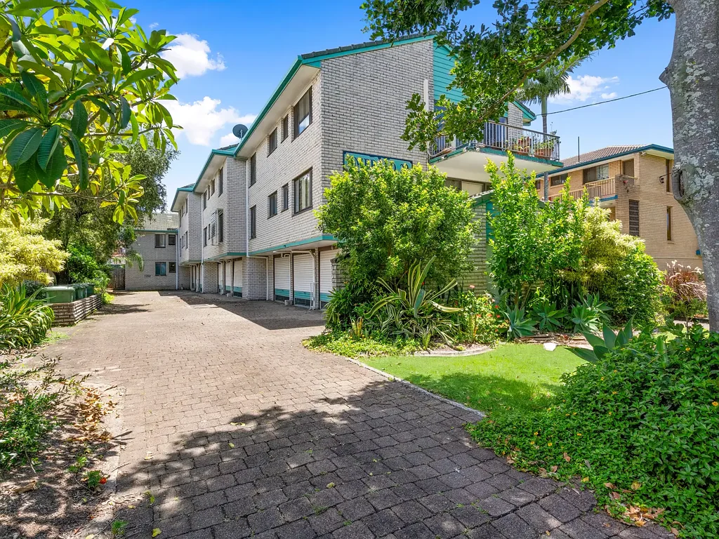 4/29 Imperial Parade, Labrador, QLD 4215