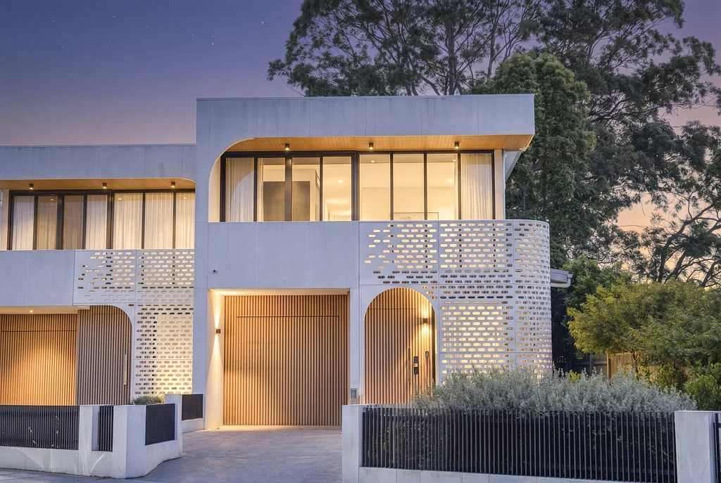 Melrose Park 5 Bedroom Luxury Duplex with Premium Finishes & Resort-Style Outdoor Living